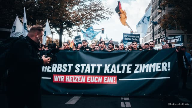 Bild von Protest der Jungen Alternative (AfD) - 5